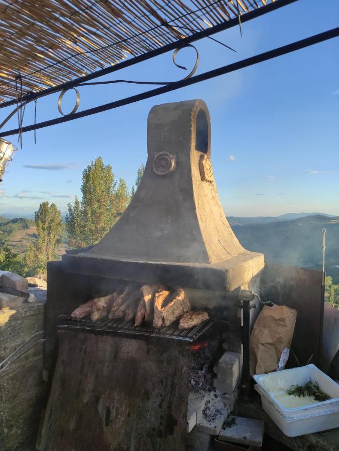皮耶特拉伦加Agriturismo Borgo San Benedetto别墅 外观 照片