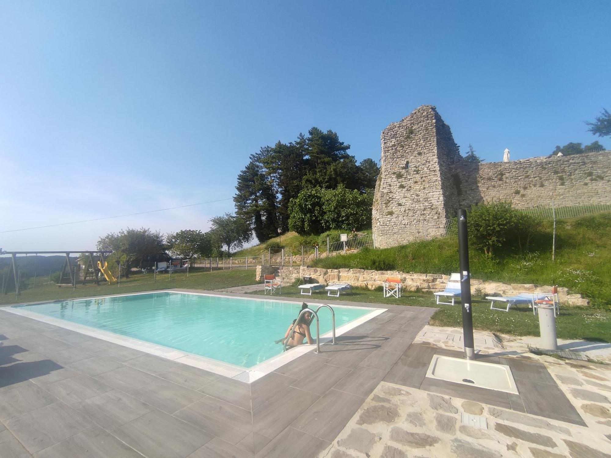 皮耶特拉伦加Agriturismo Borgo San Benedetto别墅 外观 照片