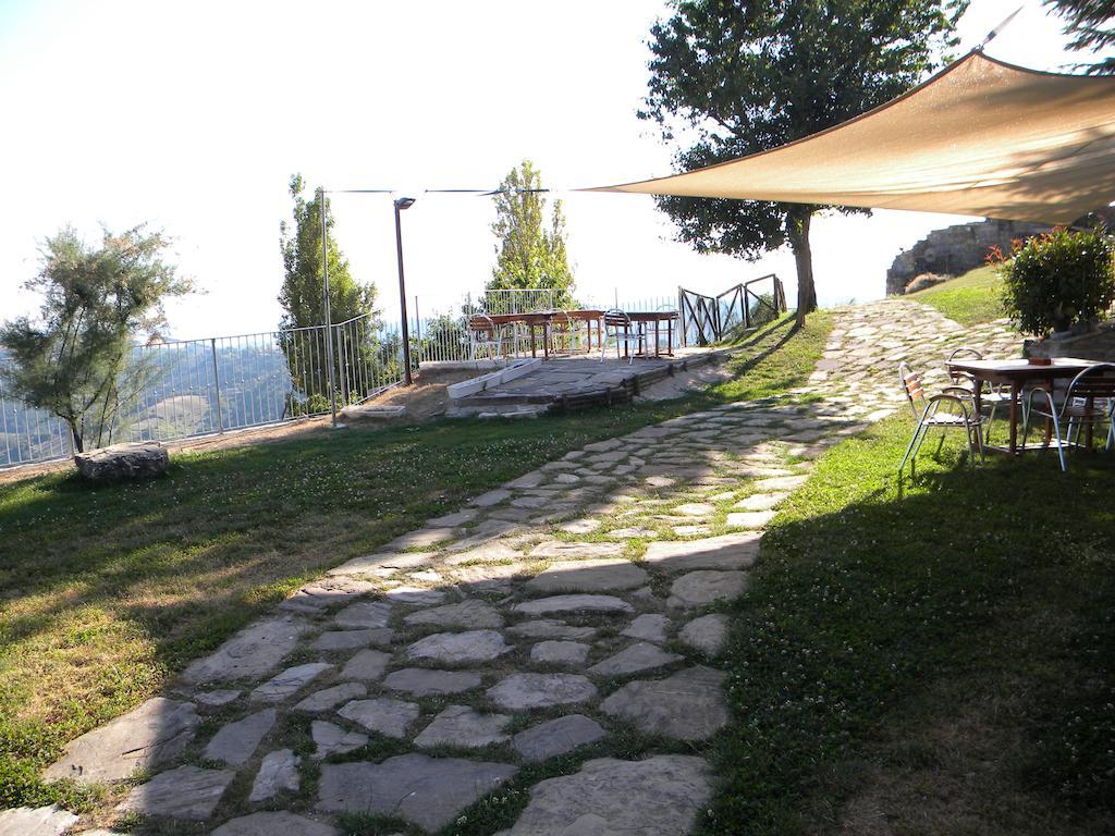 皮耶特拉伦加Agriturismo Borgo San Benedetto别墅 外观 照片