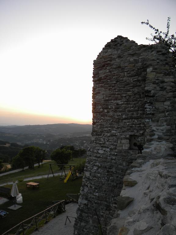 皮耶特拉伦加Agriturismo Borgo San Benedetto别墅 外观 照片