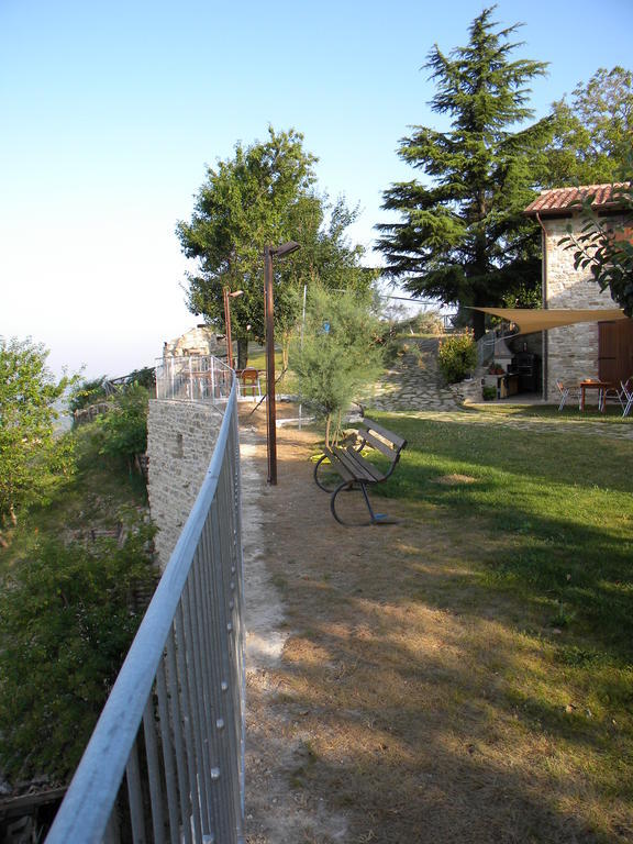 皮耶特拉伦加Agriturismo Borgo San Benedetto别墅 外观 照片
