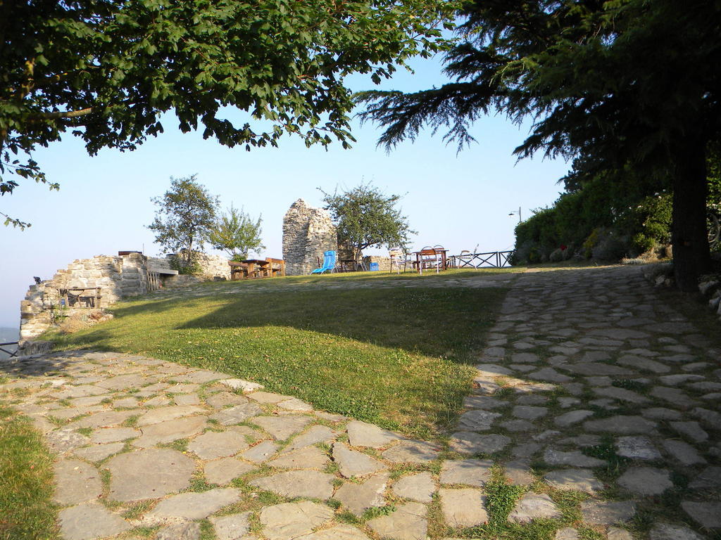 皮耶特拉伦加Agriturismo Borgo San Benedetto别墅 外观 照片